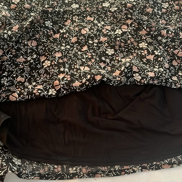 AE Cold Shoulder Blouse - Picture 4 of 10